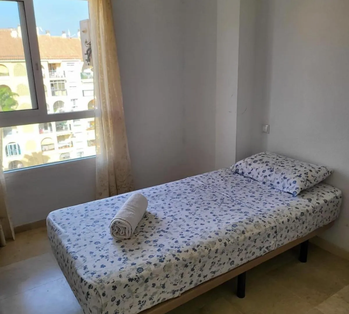 Diamond Room Vue Pool Fuengirola 3 location